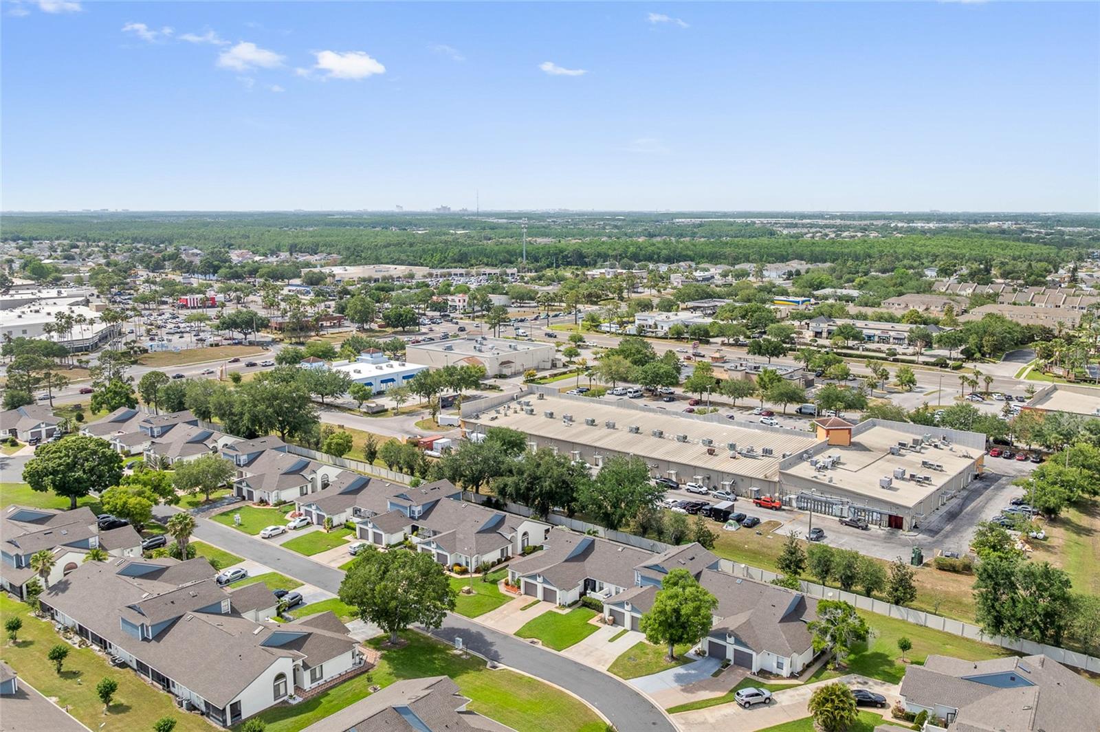 Image 28 of 30 For 98 Lakepointe Circle