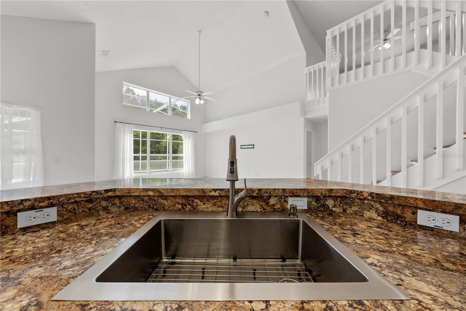 Image 10 of 58 For 1338 Lake Biscayne Way