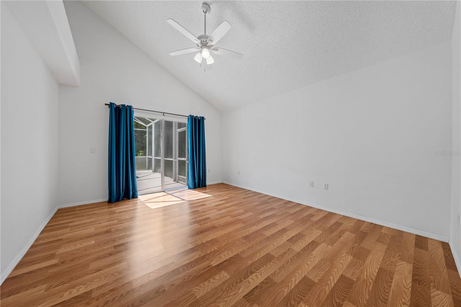 Image 19 of 58 For 1338 Lake Biscayne Way