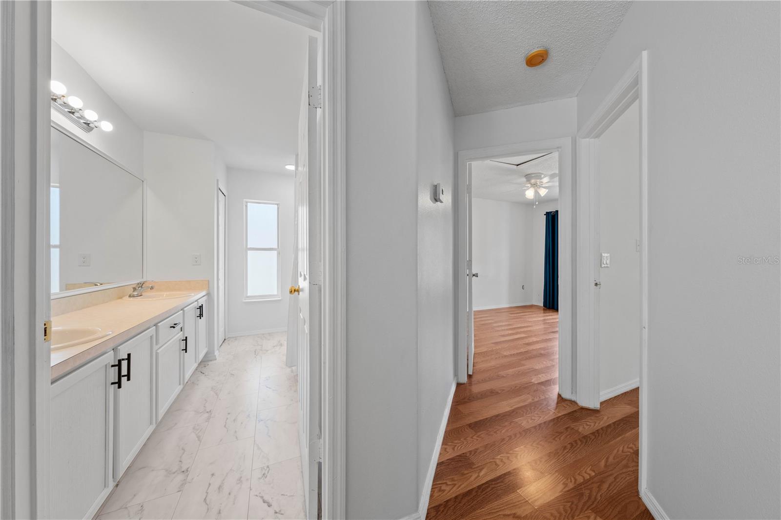 Image 34 of 58 For 1338 Lake Biscayne Way