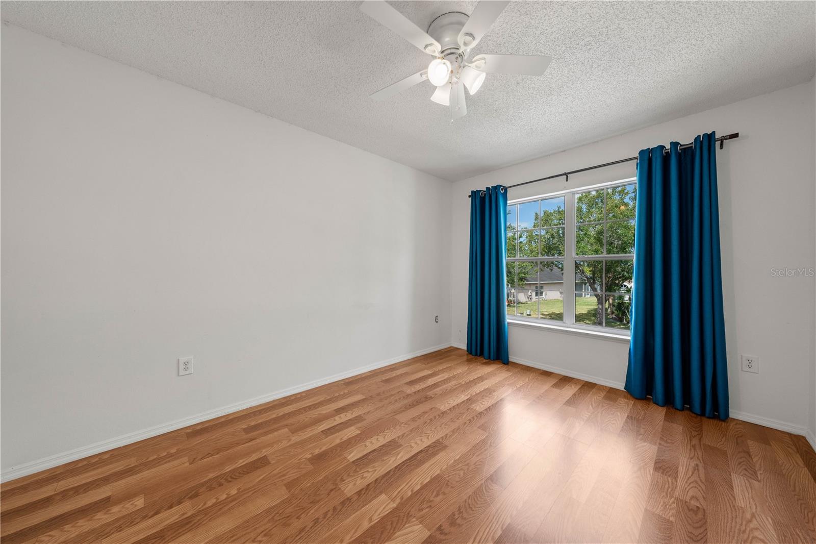 Image 36 of 58 For 1338 Lake Biscayne Way