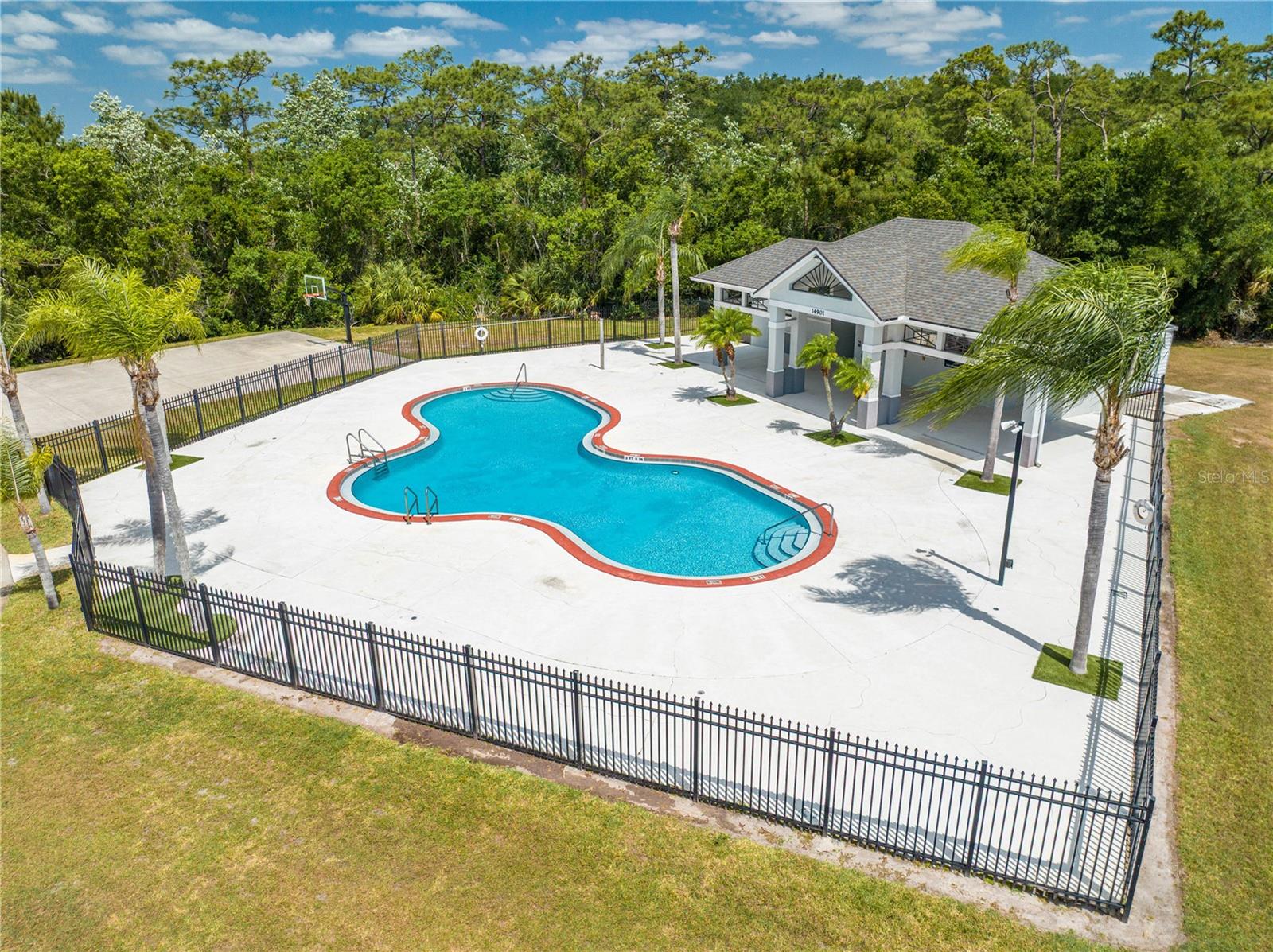 Image 46 of 58 For 1338 Lake Biscayne Way