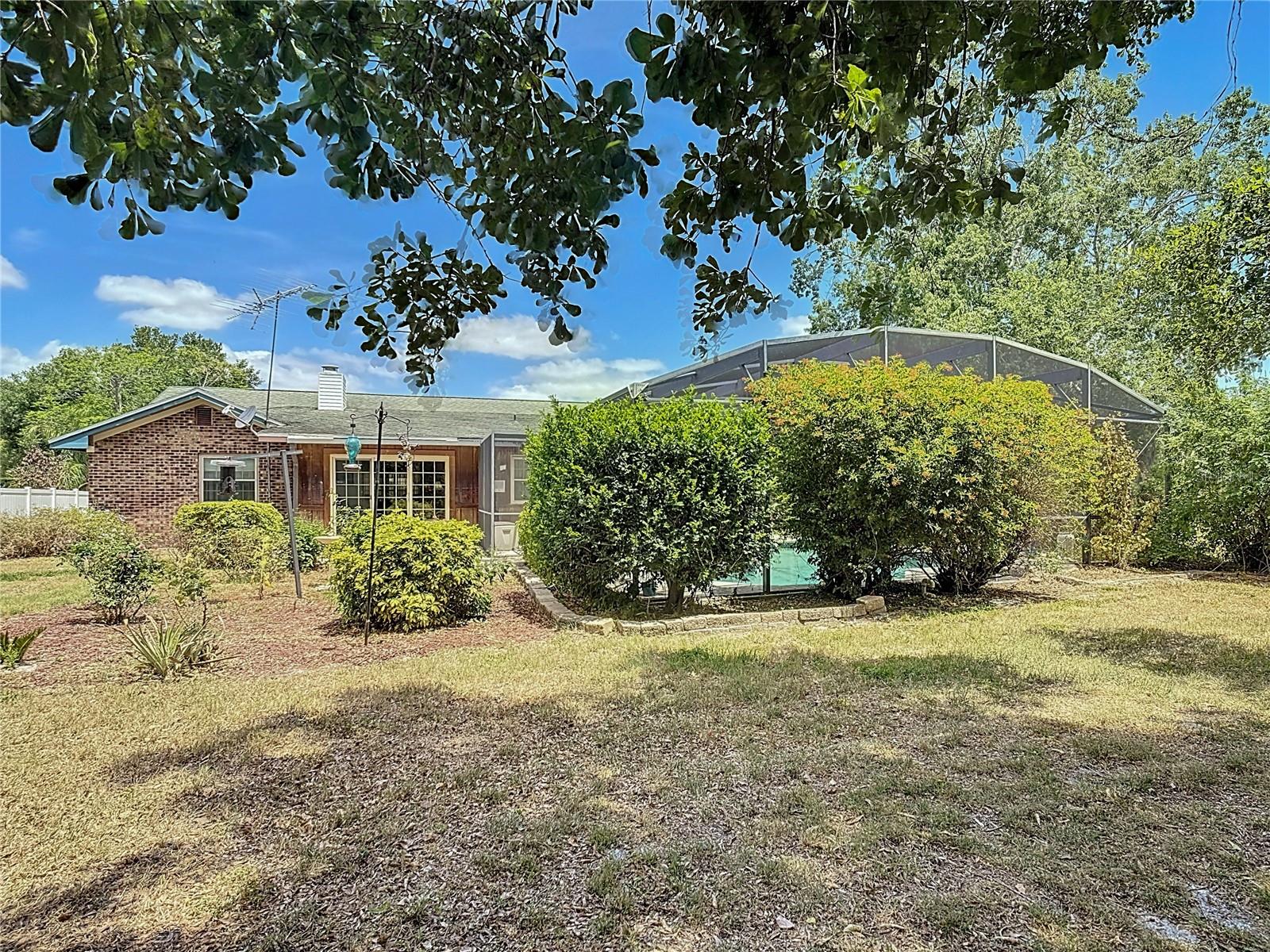 Image 34 of 37 For 724 Knob Hill Circle