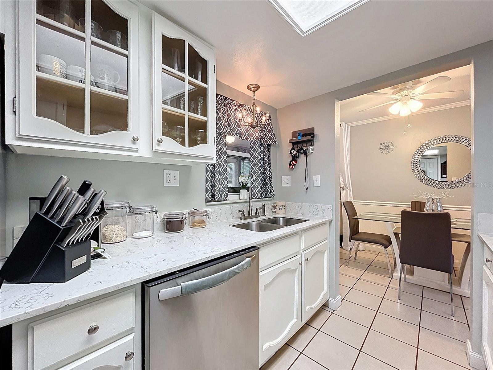 Image 15 of 50 For 12539 Orangewood Court
