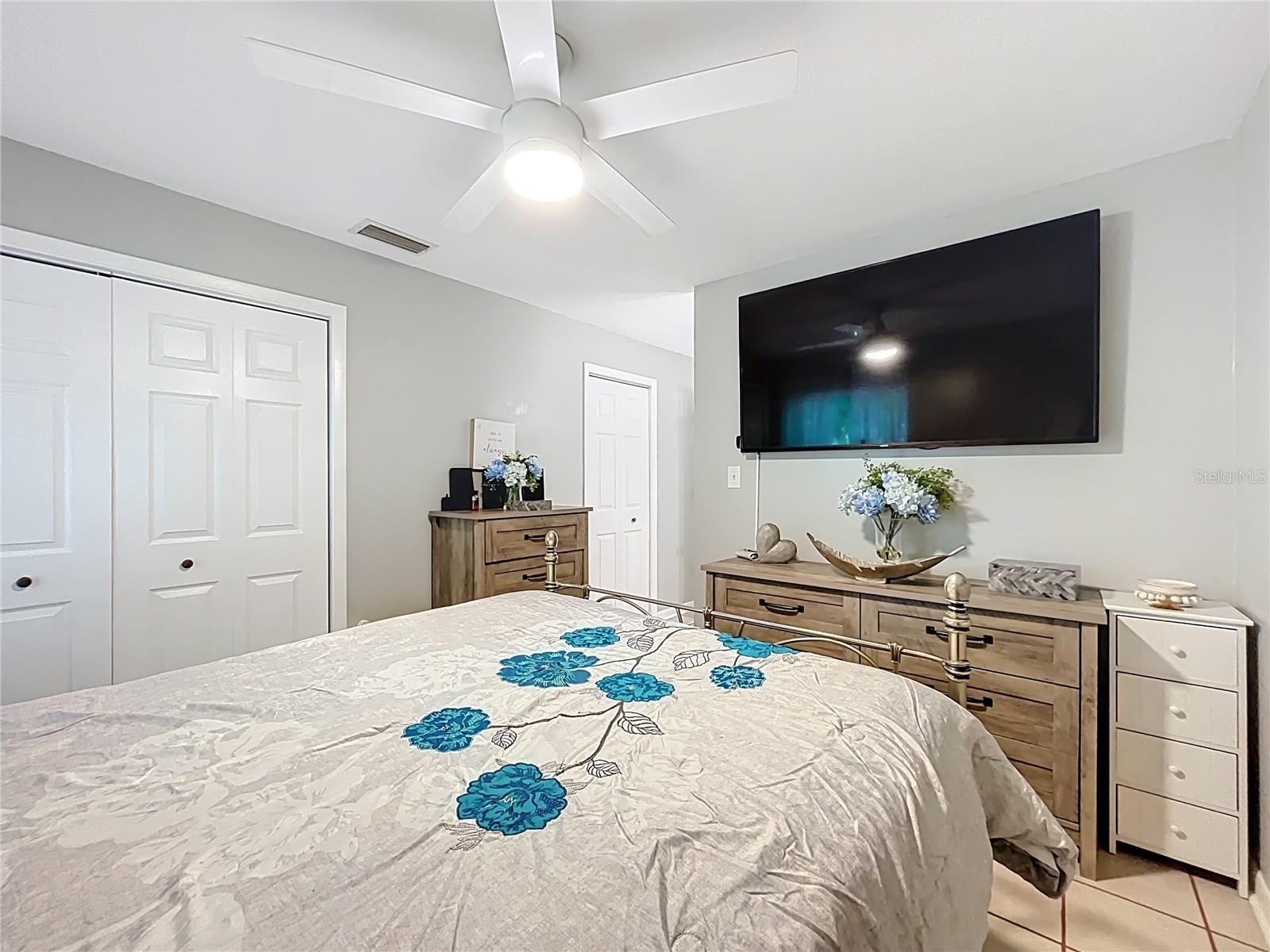 Image 16 of 50 For 12539 Orangewood Court