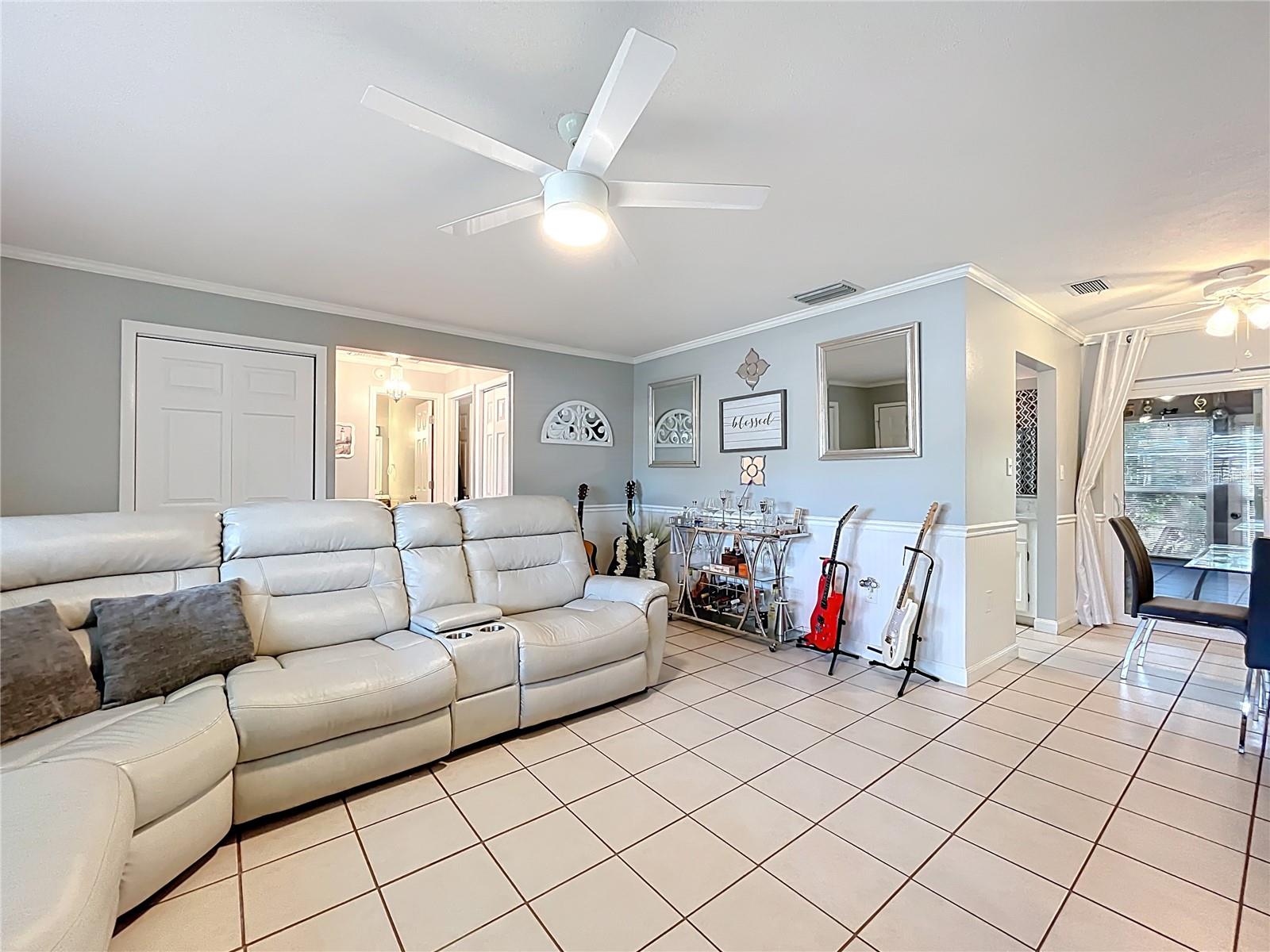 Image 9 of 50 For 12539 Orangewood Court