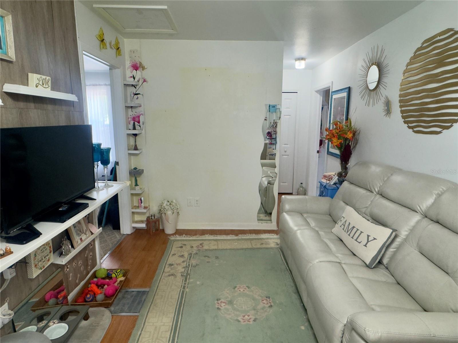 Image 3 of 37 For 455 Palmetto Avenue