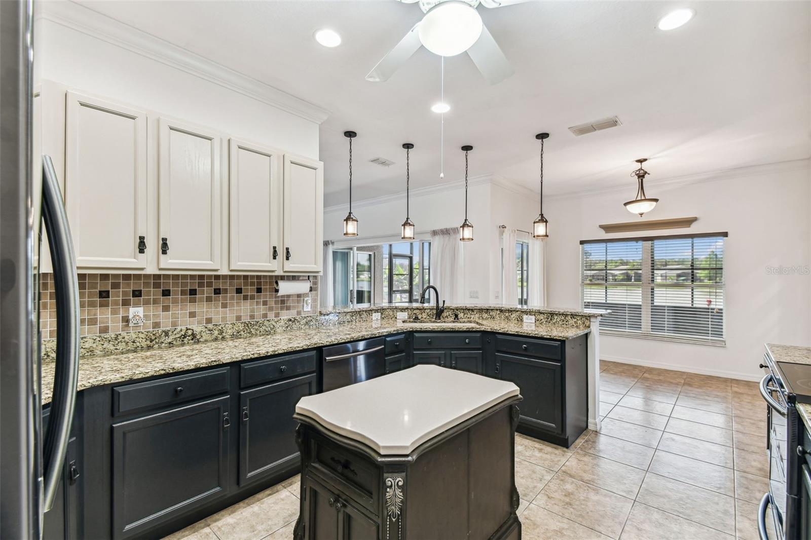 Image 15 of 68 For 759 Glendora Rd