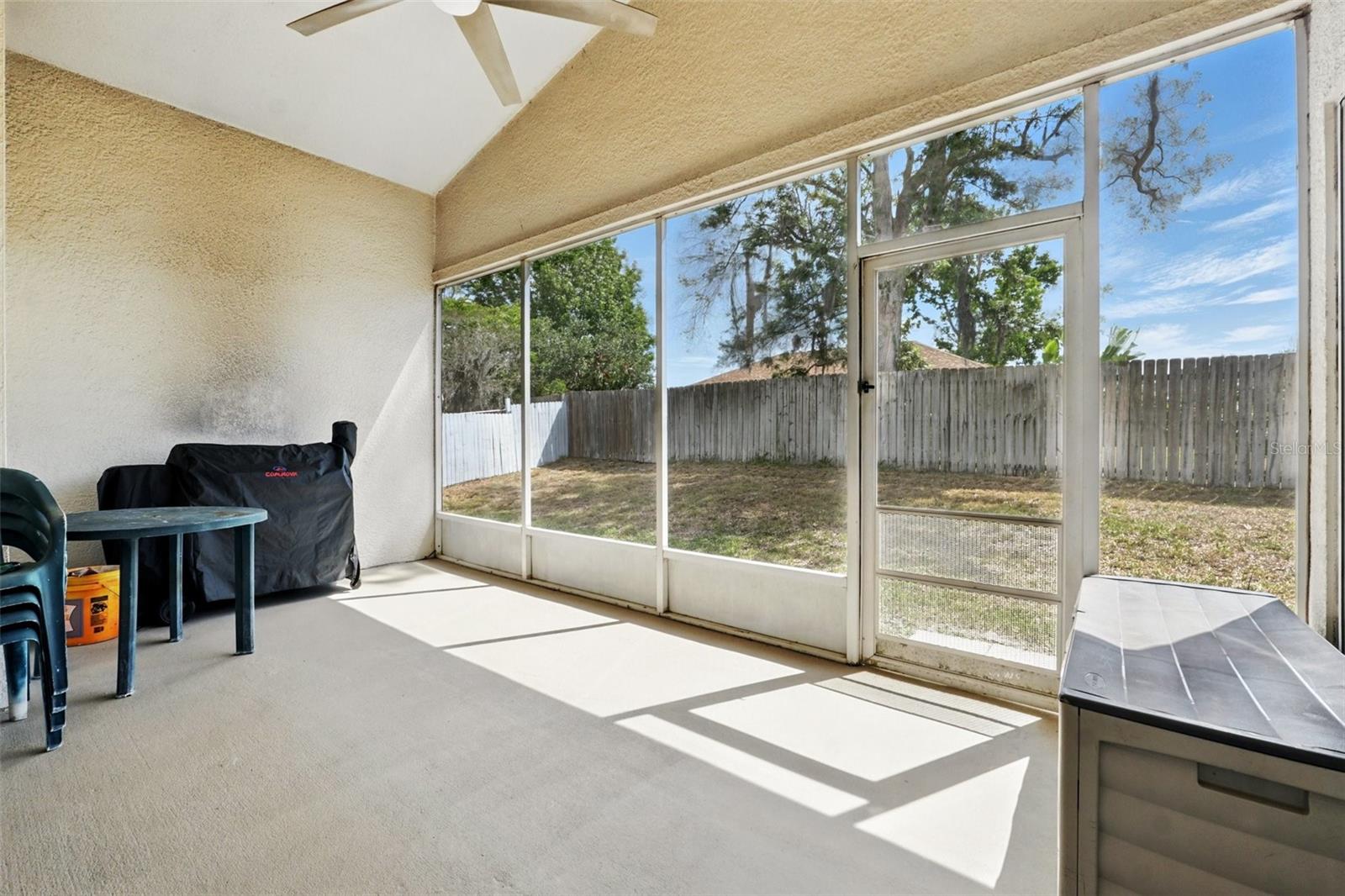 Image 33 of 38 For 1823 Ashton Drive E