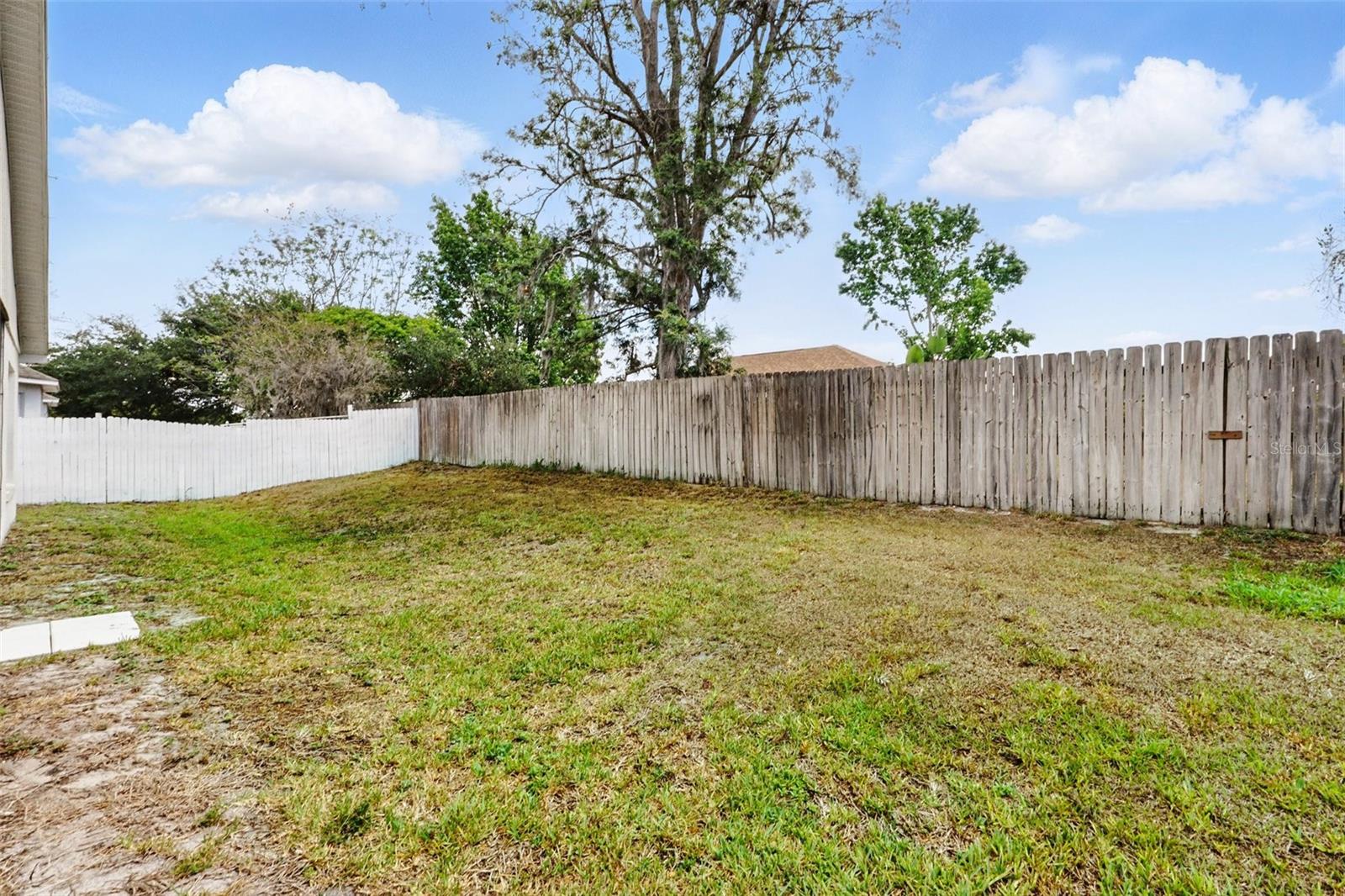 Image 37 of 38 For 1823 Ashton Drive E