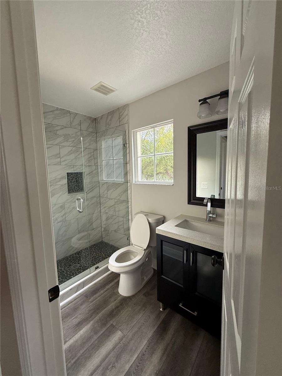 Image 7 of 17 For 1115 Damask Street