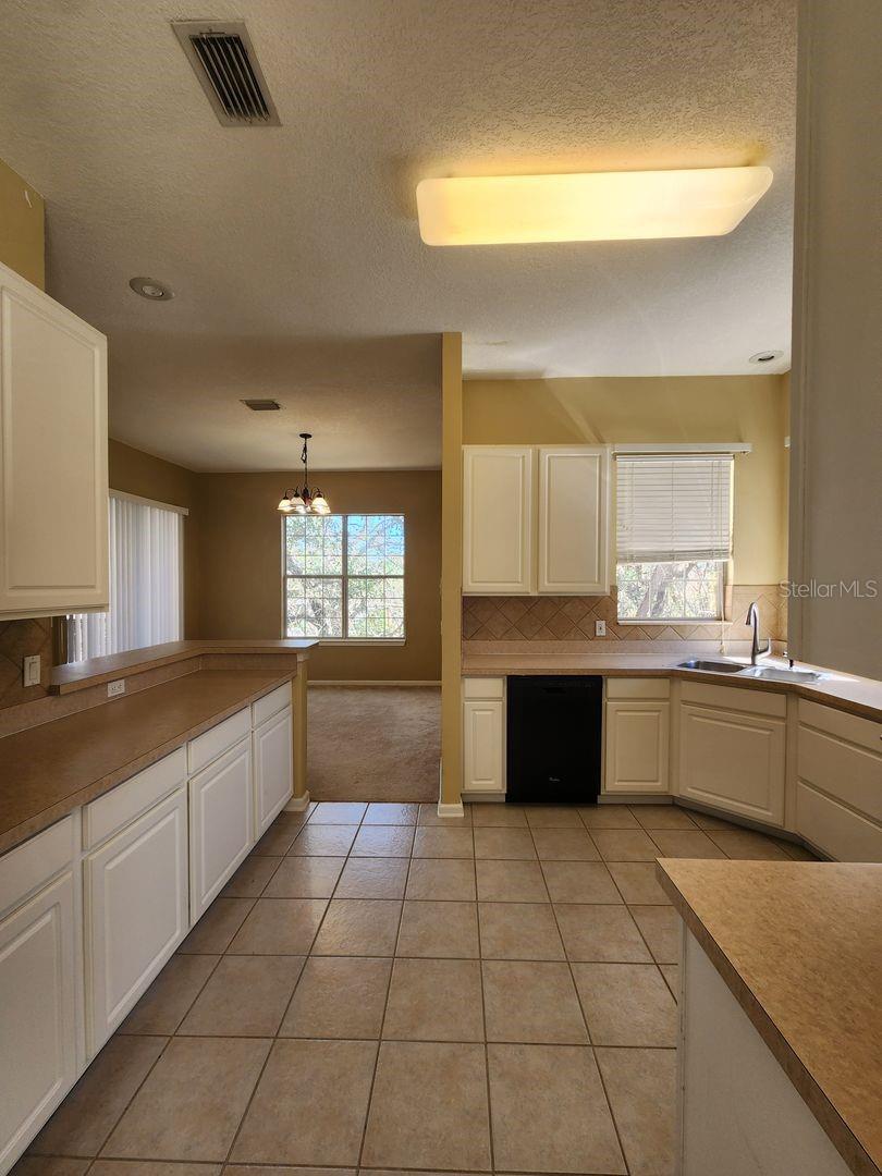 Image 19 of 47 For 7637 Bay Port Road 50