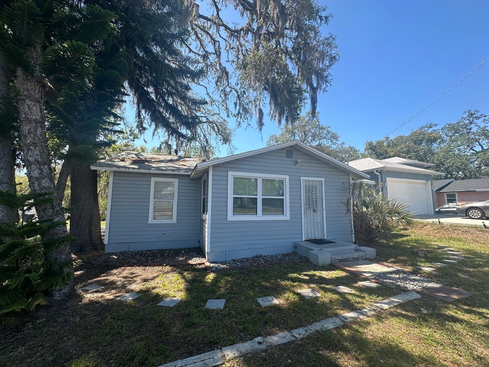 Image 2 of 16 For 8702 El Portal Dr
