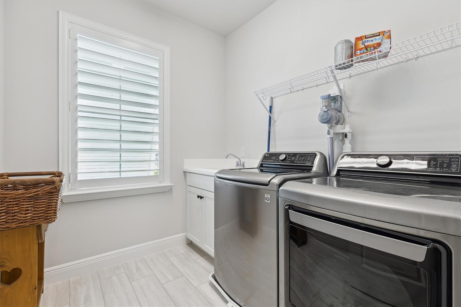 Image 32 of 60 For 2476 Kamin Drive