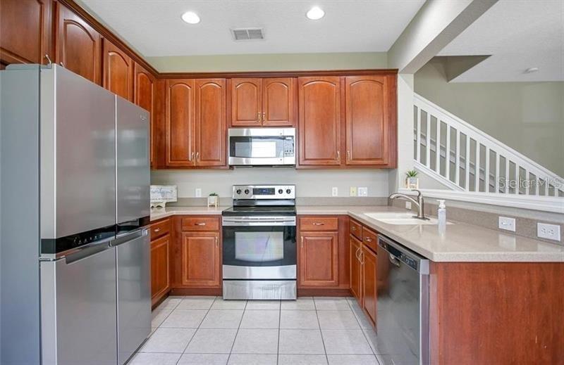 Image 3 of 26 For 1060 Rock Harbor Avenue
