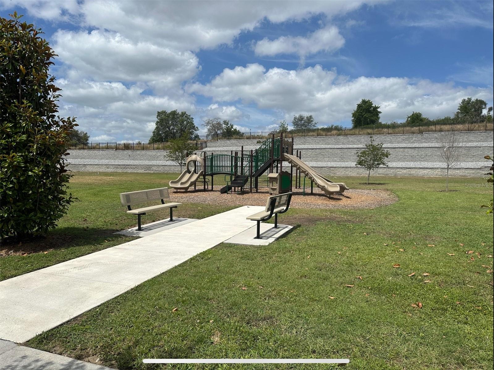 Image 17 of 19 For 662 Stoney Point Circle