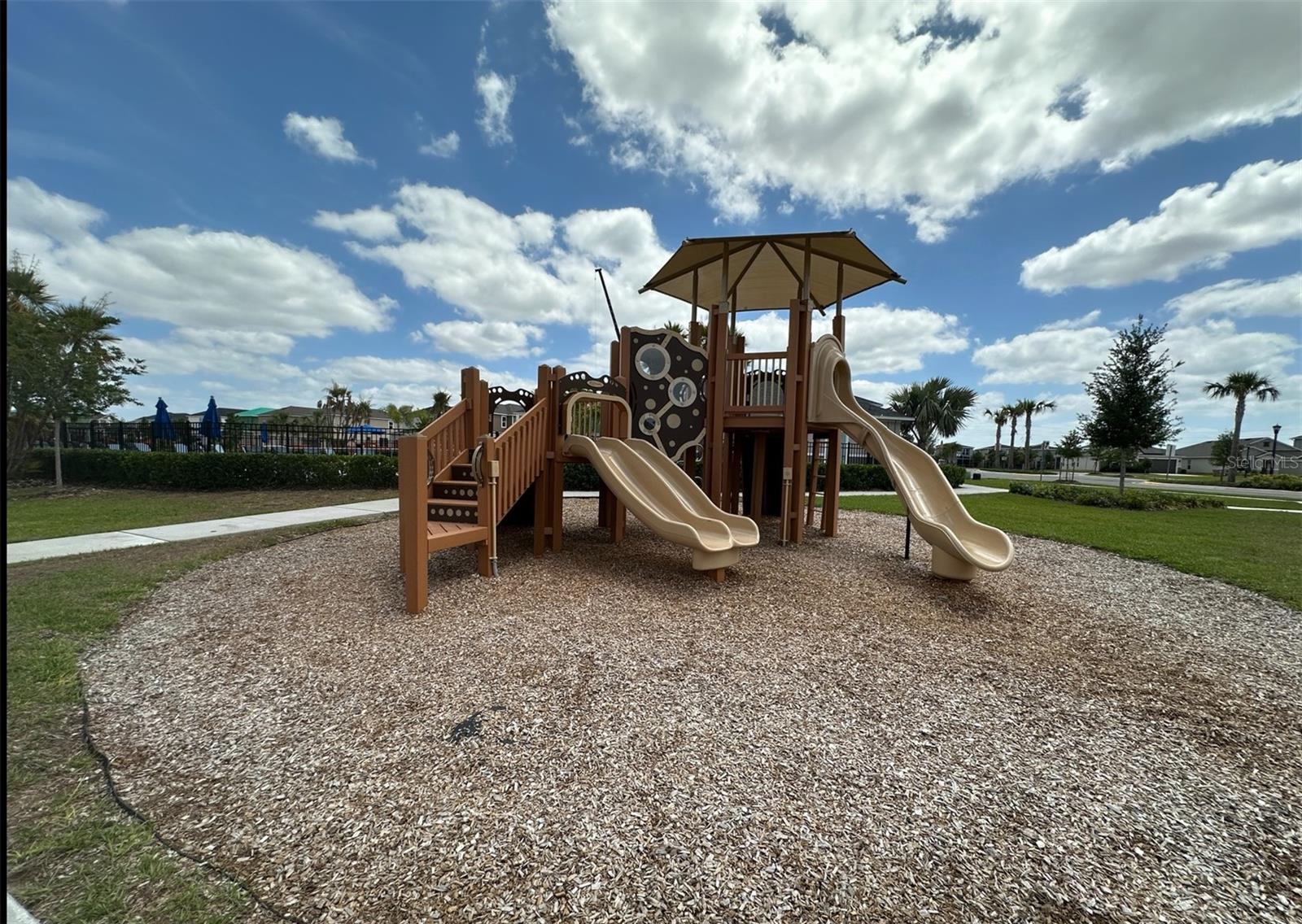 Image 18 of 19 For 662 Stoney Point Circle