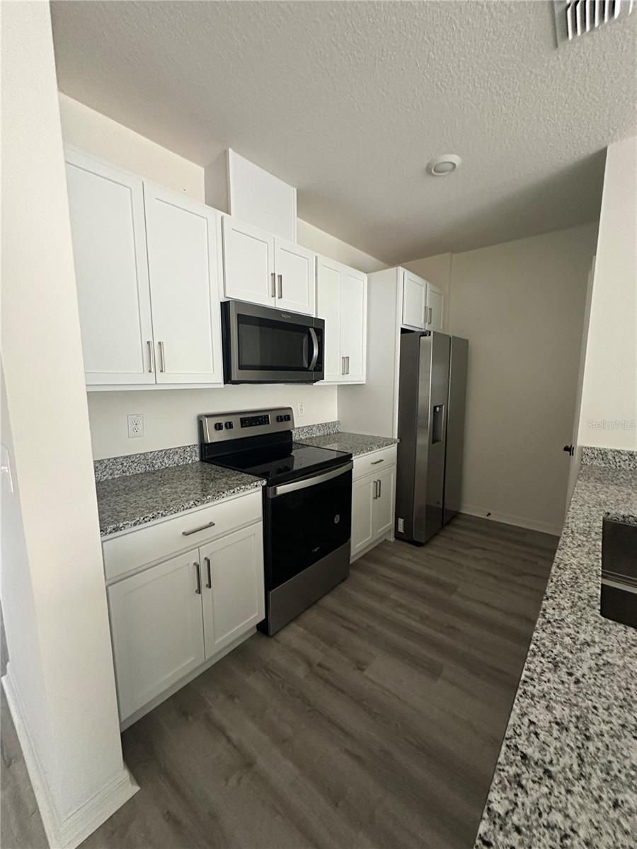Image 3 of 19 For 662 Stoney Point Circle