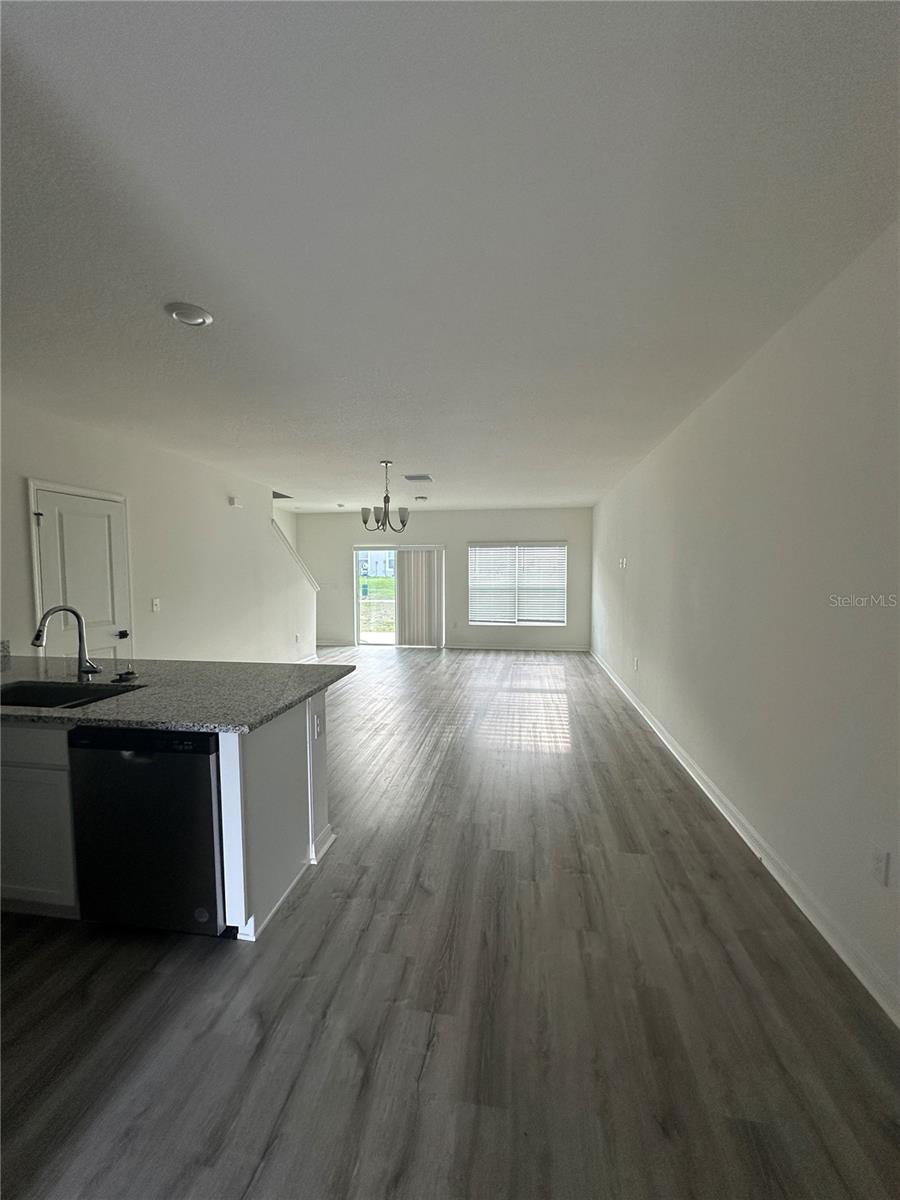 Image 4 of 19 For 662 Stoney Point Circle