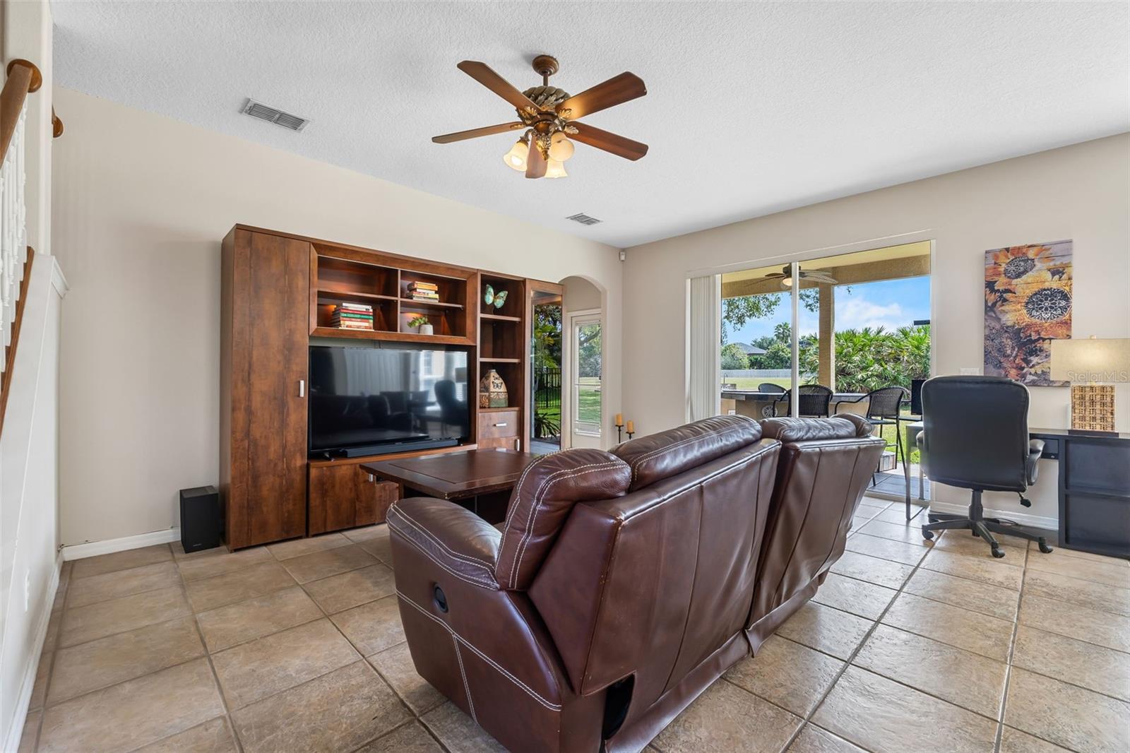 Image 11 of 63 For 5321 Los Palma Vista Drive