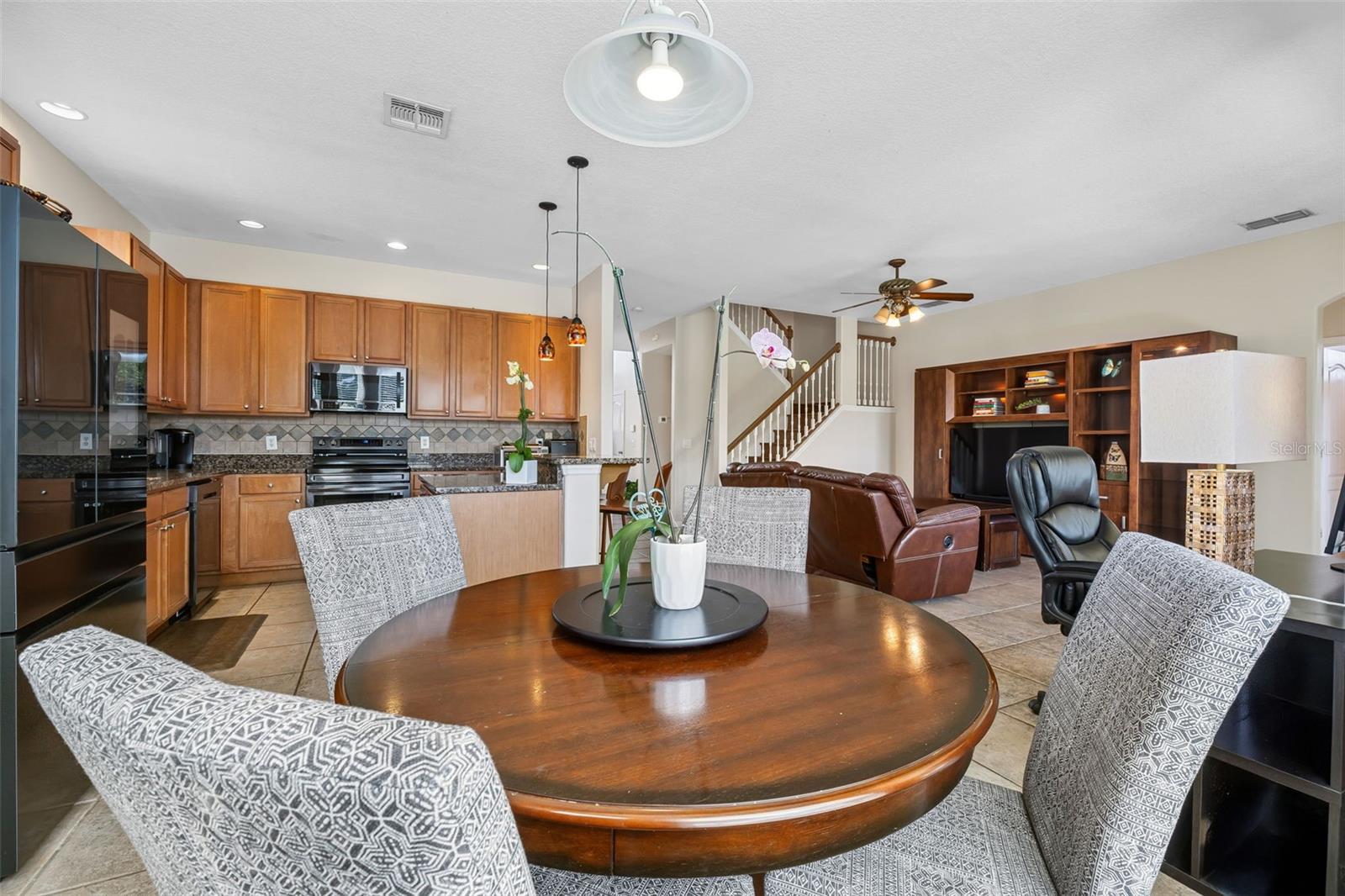 Image 20 of 63 For 5321 Los Palma Vista Drive