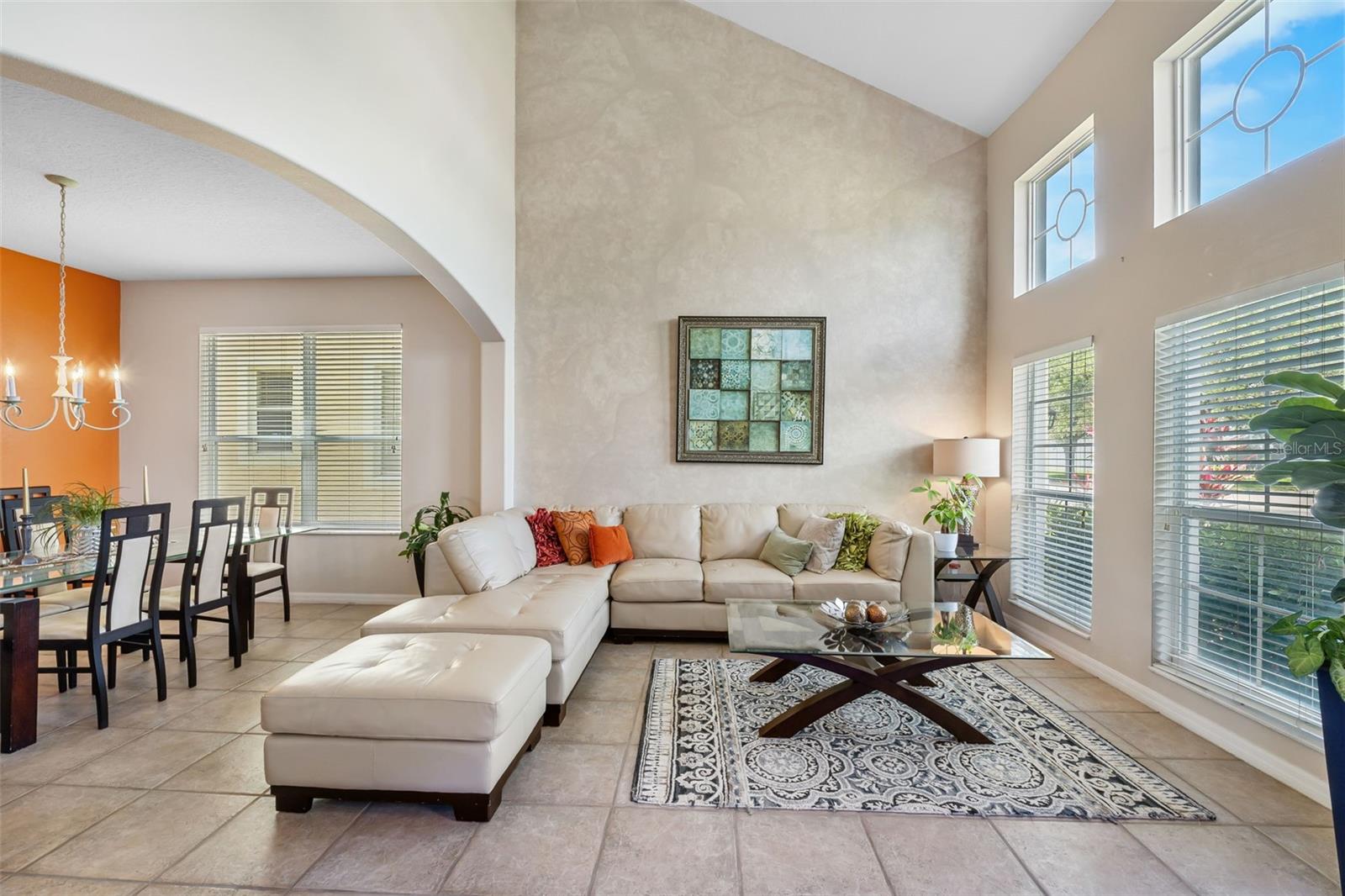 Image 6 of 63 For 5321 Los Palma Vista Drive