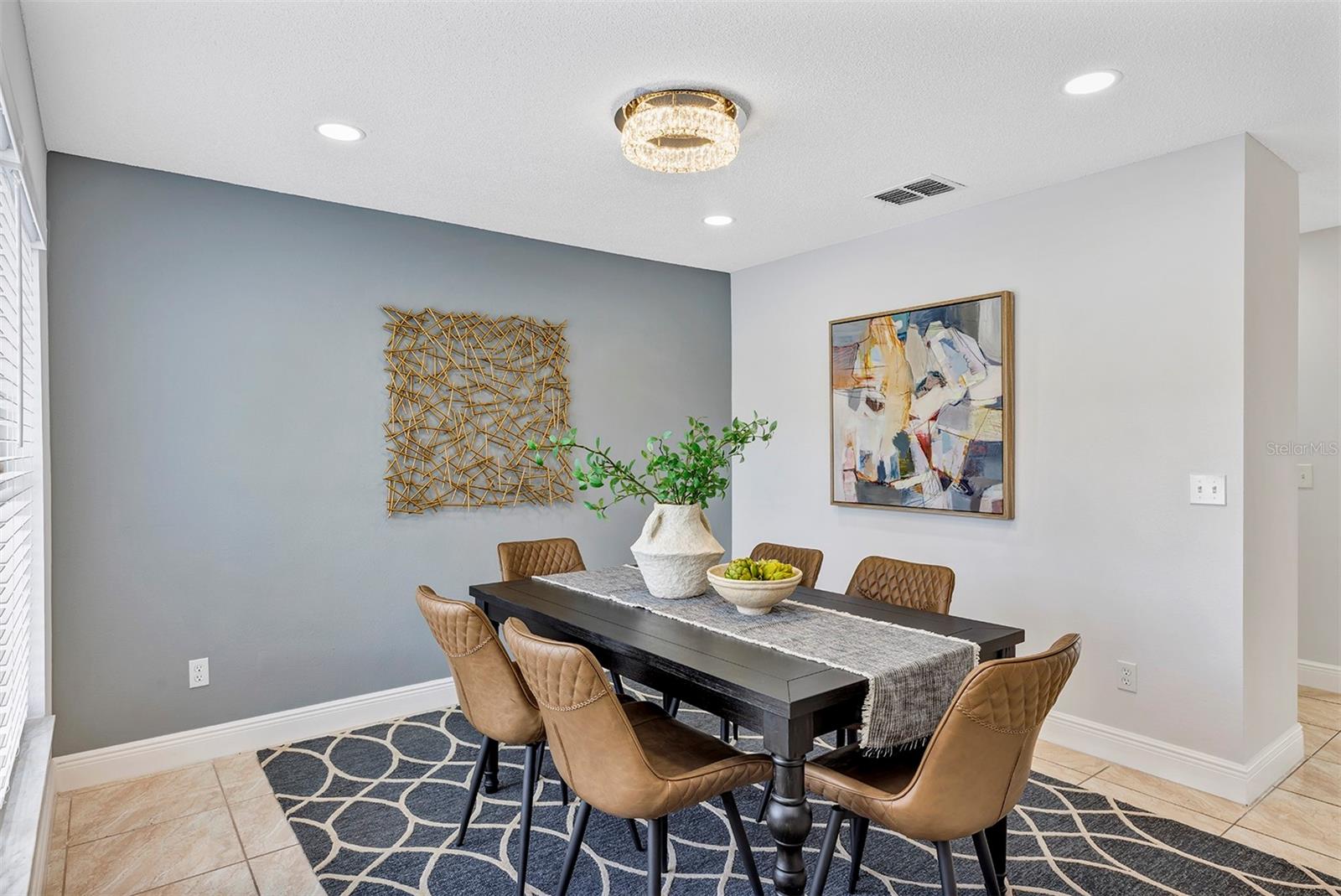 Image 4 of 57 For 1176 Epson Oaks Way