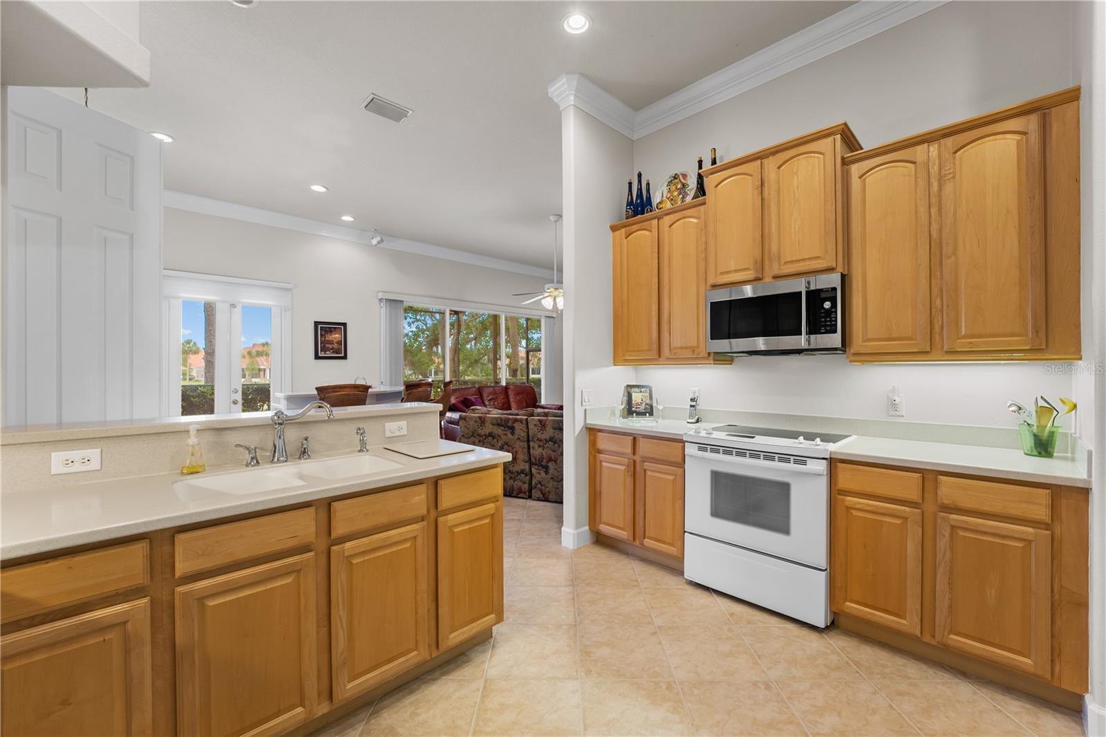 Image 30 of 48 For 2746 Kissimmee Bay Circle