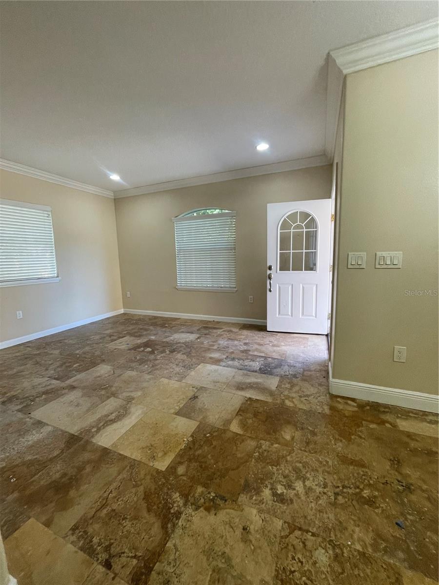 Image 2 of 10 For 1820 Garvin Street