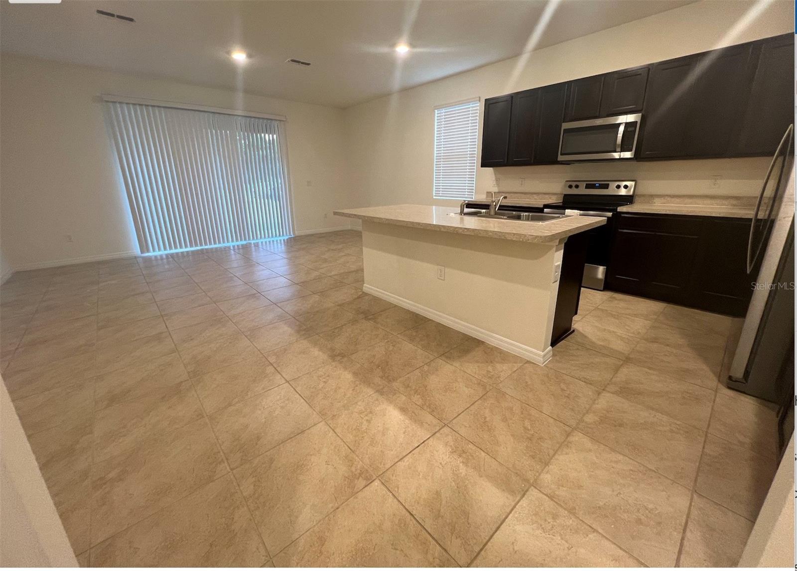 Image 3 of 22 For 1296 Yellow Finch Drive
