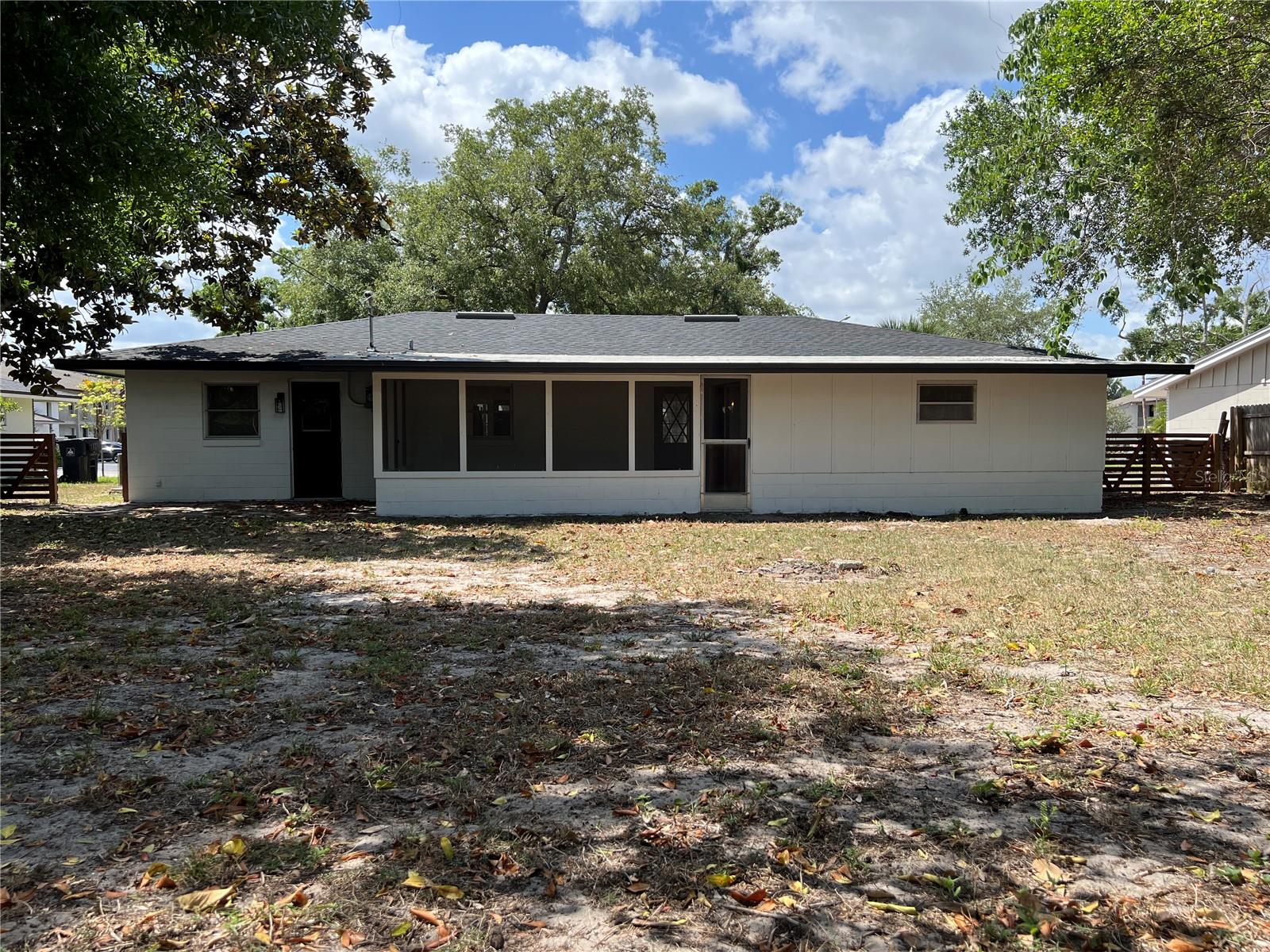 Image 28 of 35 For 3045 Plaza Terrace Drive