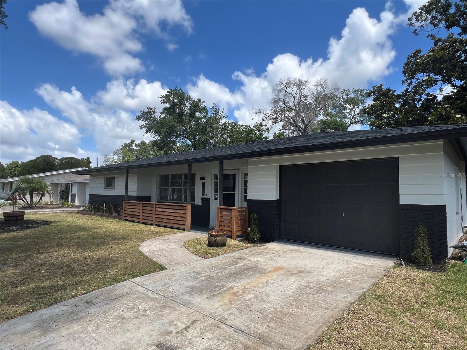 Image 33 of 35 For 3045 Plaza Terrace Drive