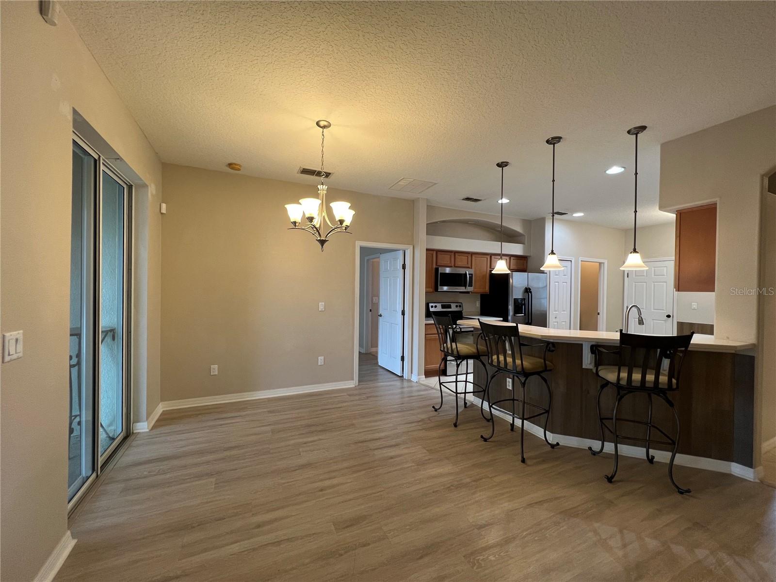 Image 12 of 43 For 15408 Groose Point Ln