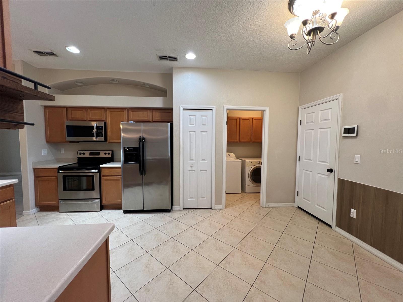 Image 14 of 43 For 15408 Groose Point Ln