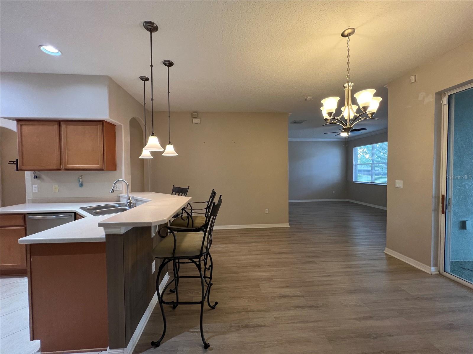 Image 20 of 43 For 15408 Groose Point Ln