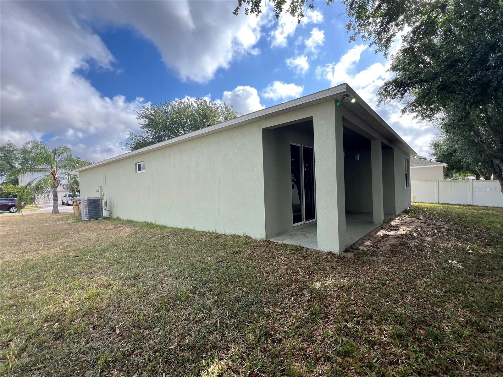Image 3 of 43 For 15408 Groose Point Ln