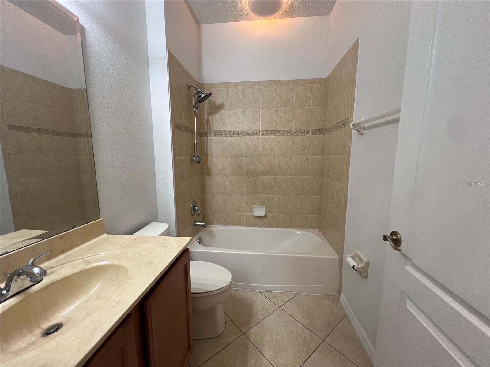 Image 31 of 43 For 15408 Groose Point Ln