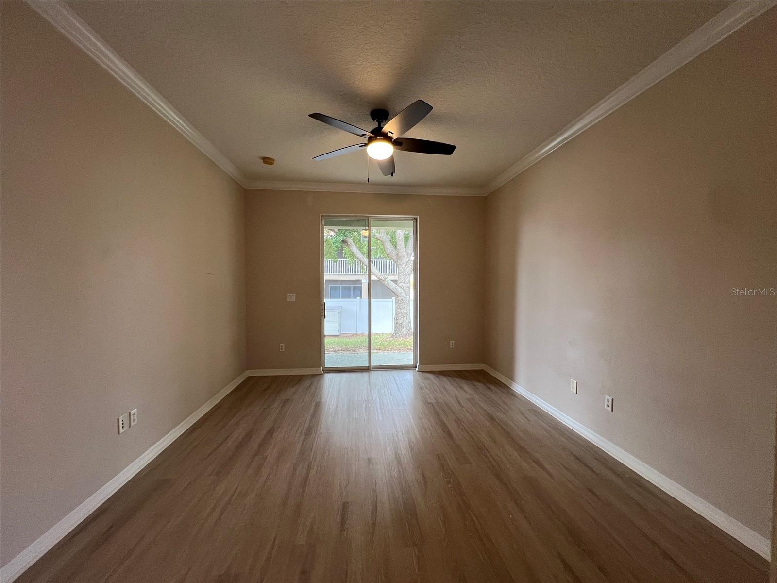 Image 33 of 43 For 15408 Groose Point Ln