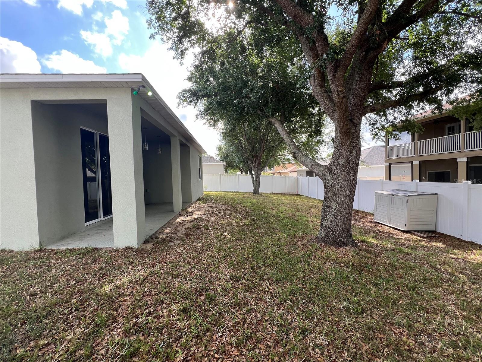 Image 4 of 43 For 15408 Groose Point Ln
