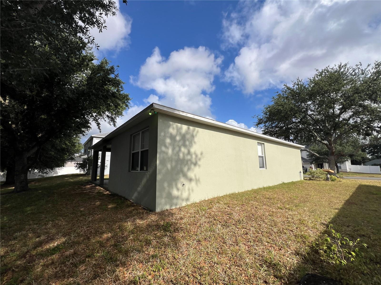 Image 6 of 43 For 15408 Groose Point Ln