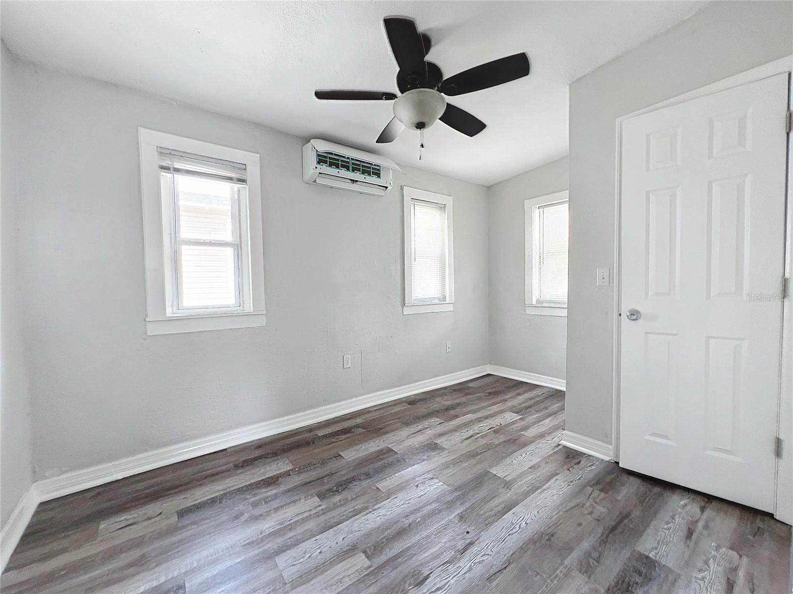 Image 4 of 9 For 1800 12th Street