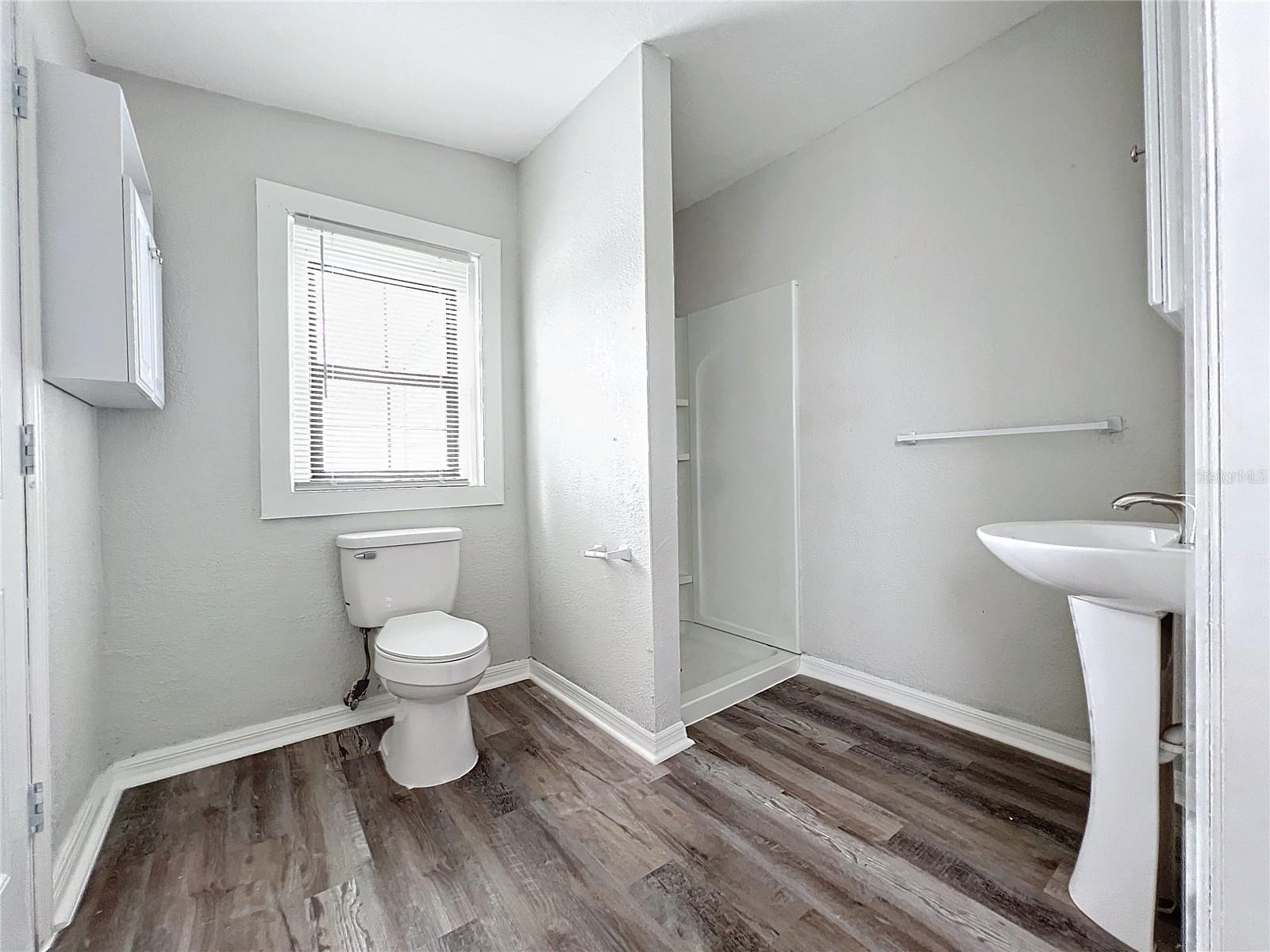Image 6 of 9 For 1800 12th Street