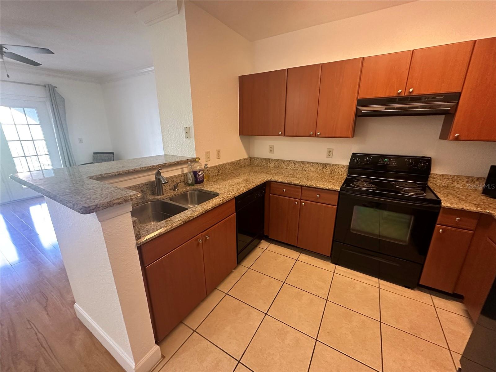 Image 11 of 35 For 304 South Street 5020