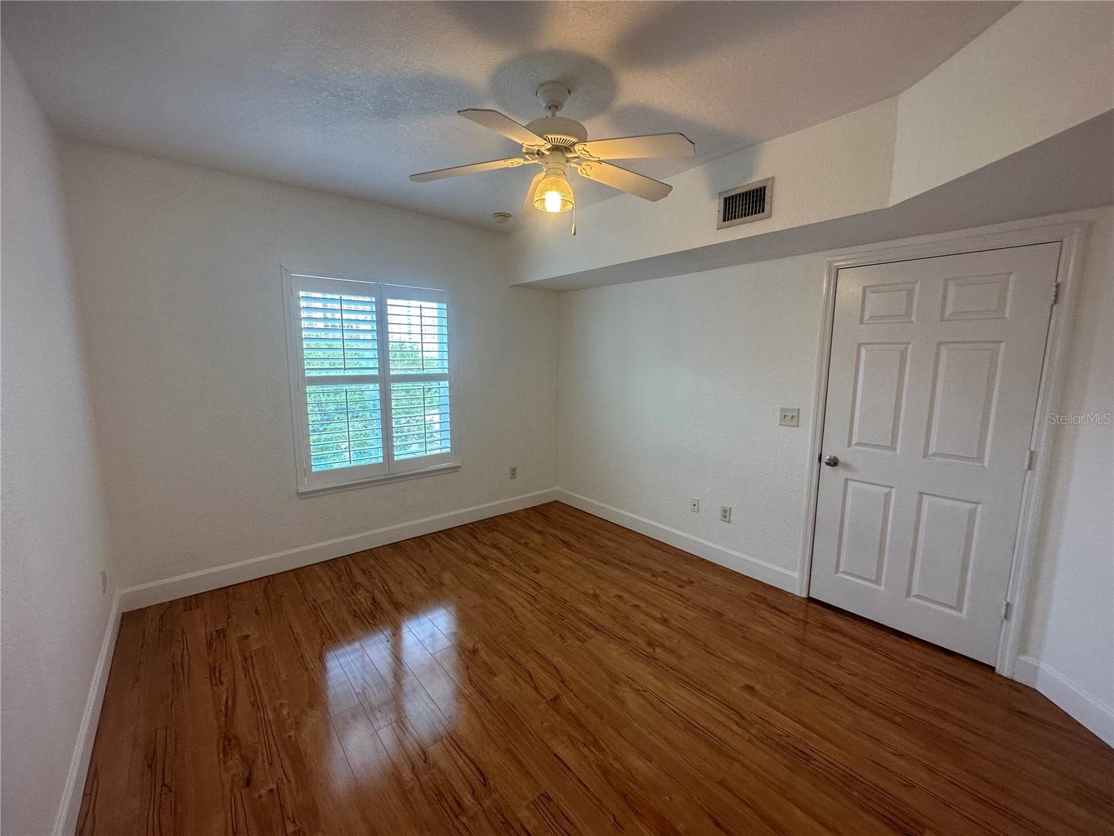 Image 18 of 35 For 304 South Street 5020