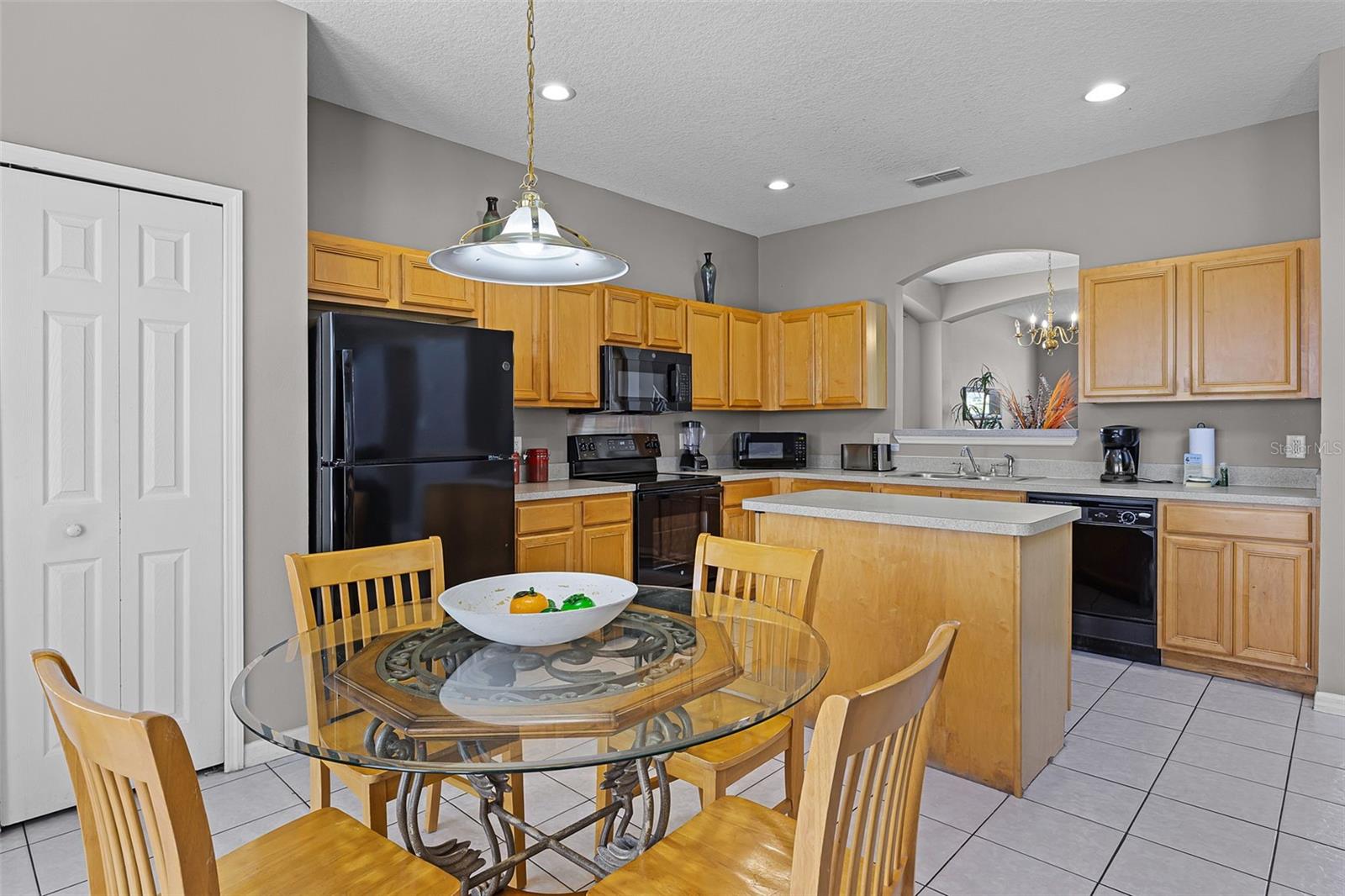 Image 11 of 55 For 209 Rosso Drive