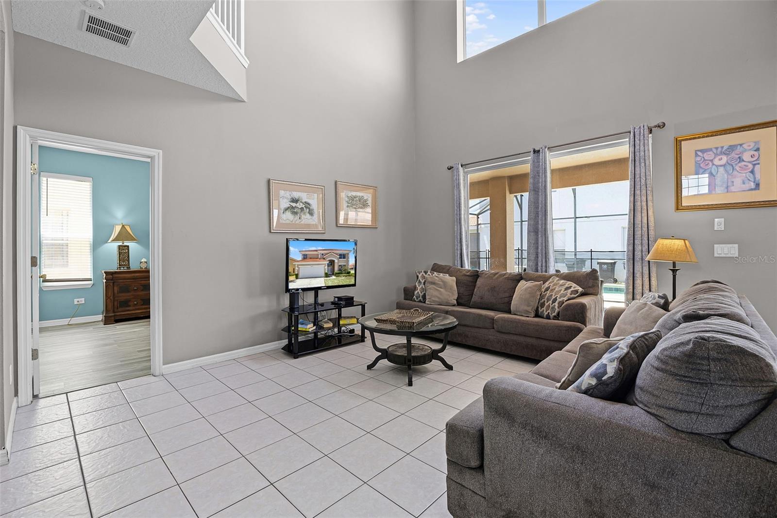 Image 5 of 55 For 209 Rosso Drive