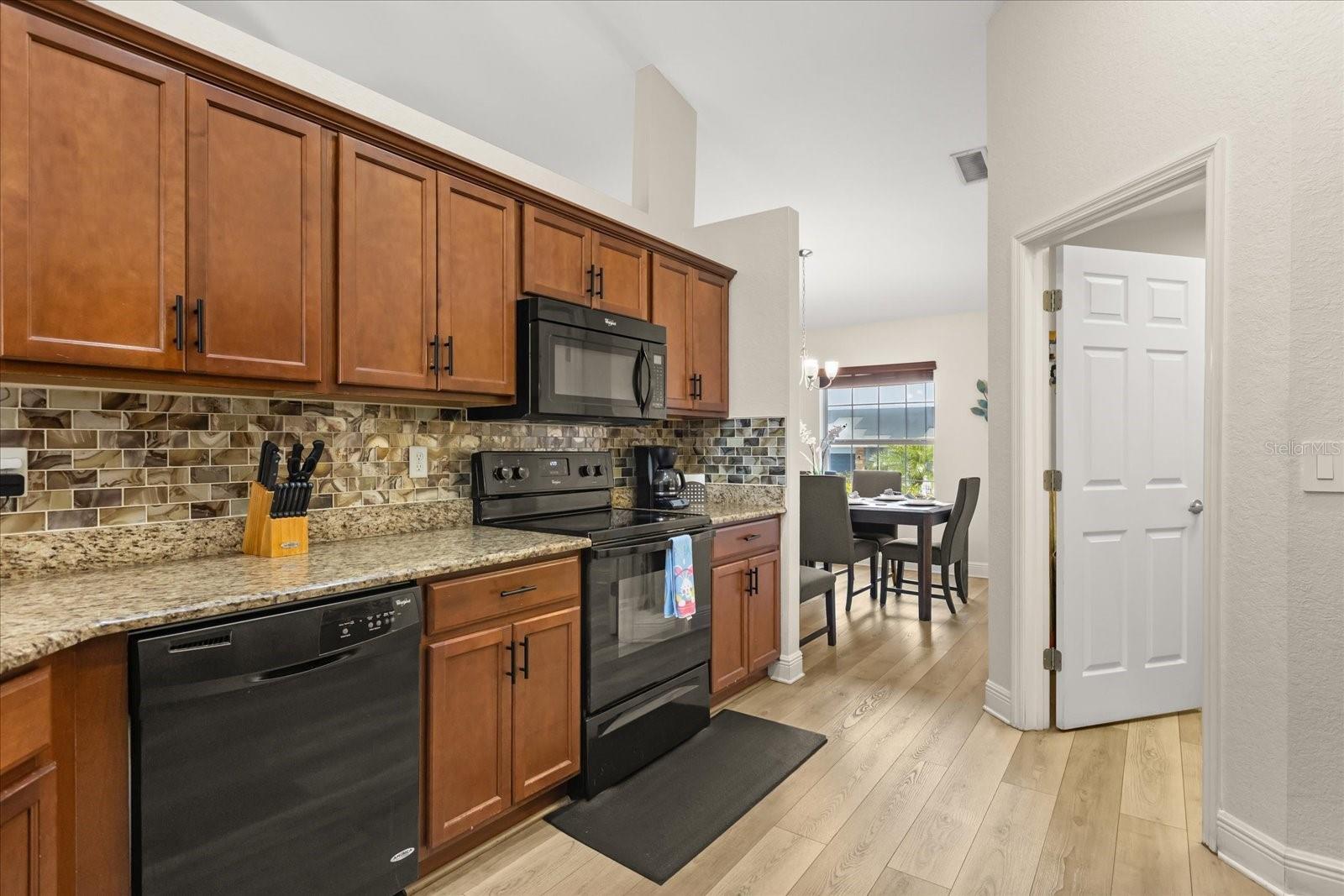 Image 11 of 31 For 131 Highland Meadows Place