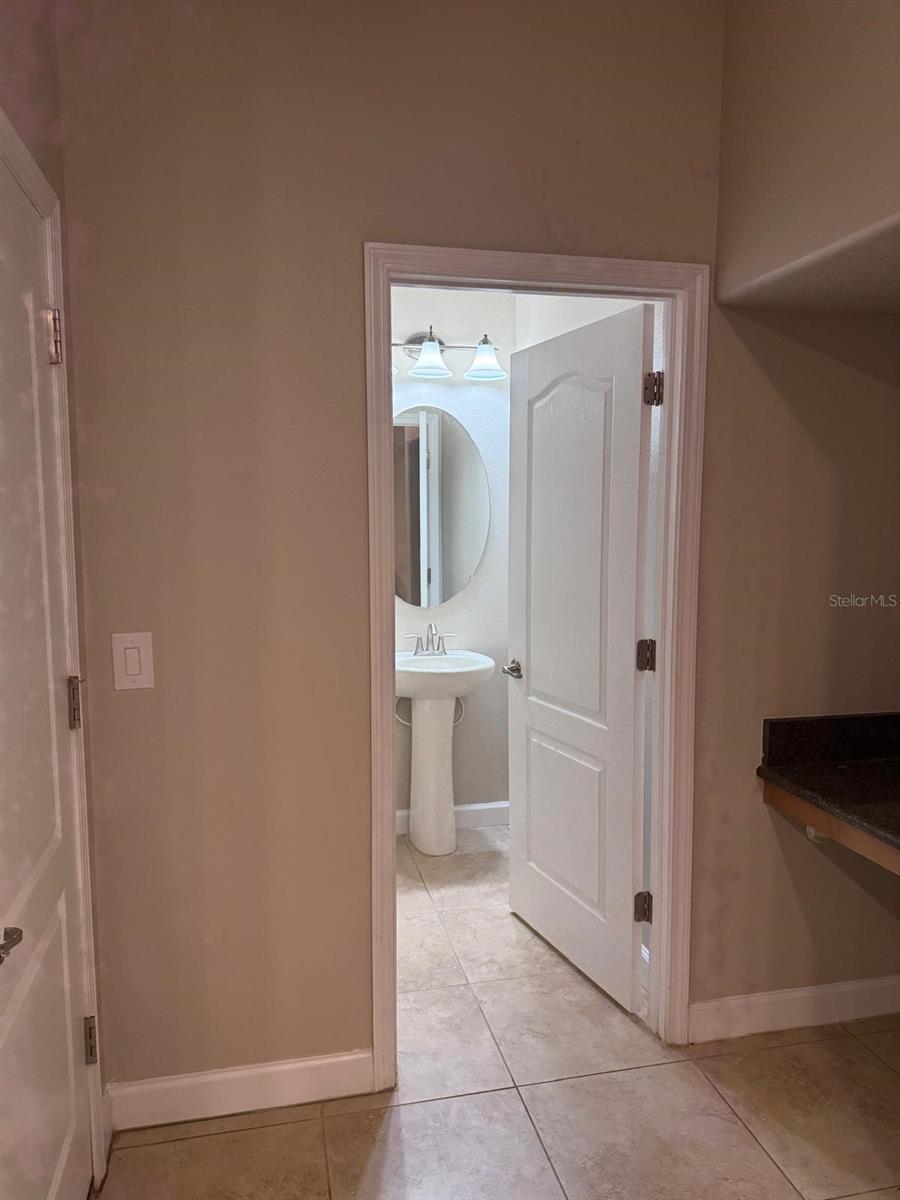 Image 12 of 47 For 13272 Penshurst Lane