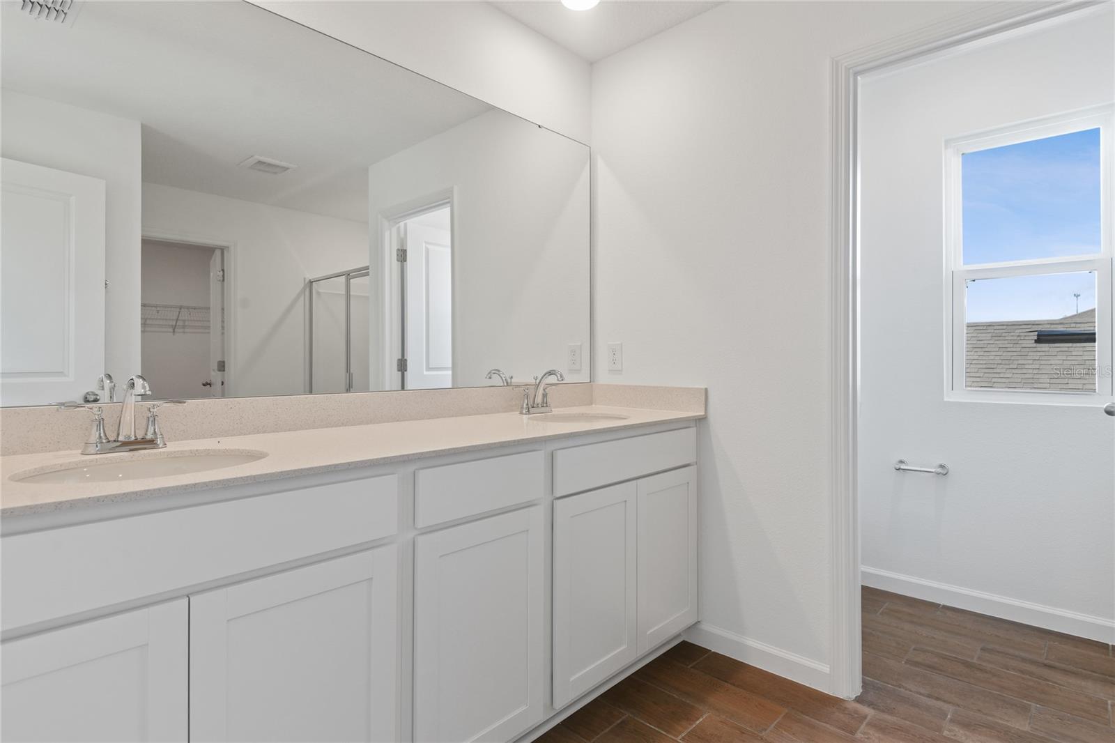 Image 10 of 19 For 741 Lake Dell Avenue