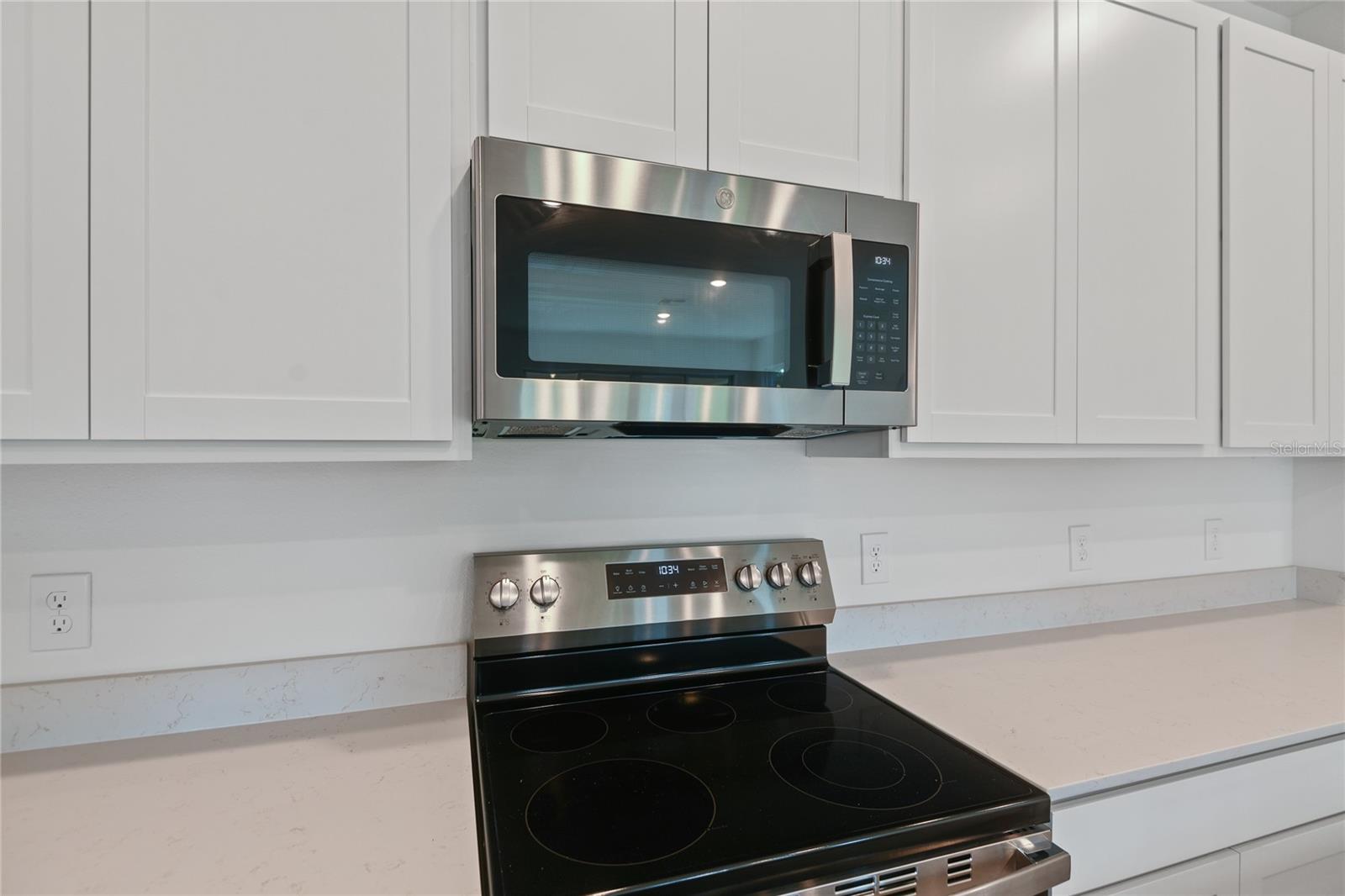 Image 4 of 19 For 741 Lake Dell Avenue